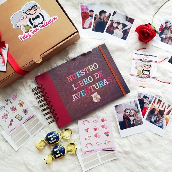 Álbum Up con 24 fotos San Valentín